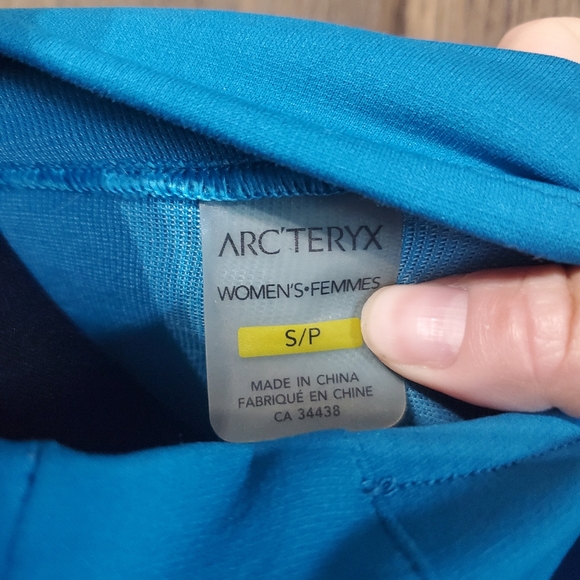 LAST CHANCE Arc'Teryx Quarter Zip - Picture 5 of 5